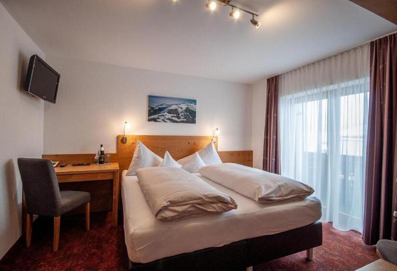 Номер Стандарт с Балконом, Frühstückspension Tannenhof