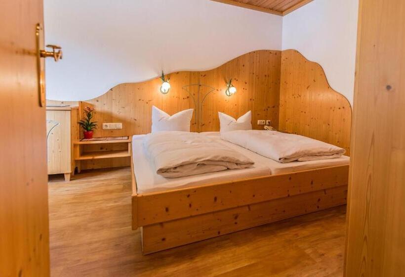 آپارتمان کامفورت 2 خوابه, Ladestatthof