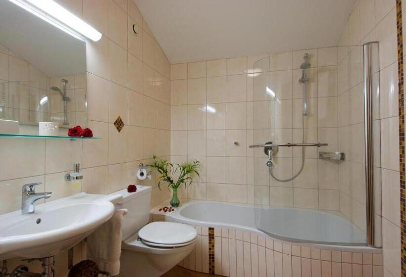 آپارتمان 2 خوابه, Ladestatthof