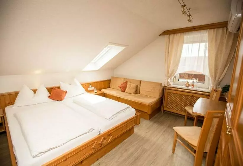 Deluxe-huone, Pension Knoll