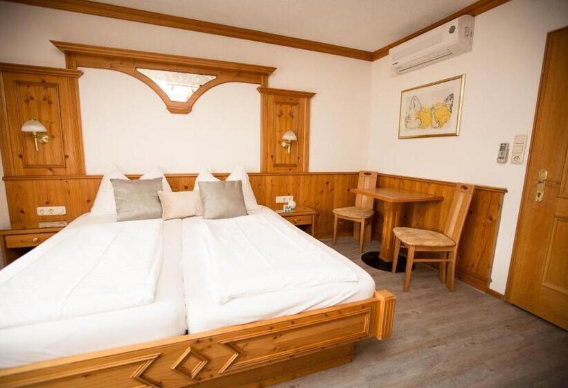 Номер Deluxe, Pension Knoll