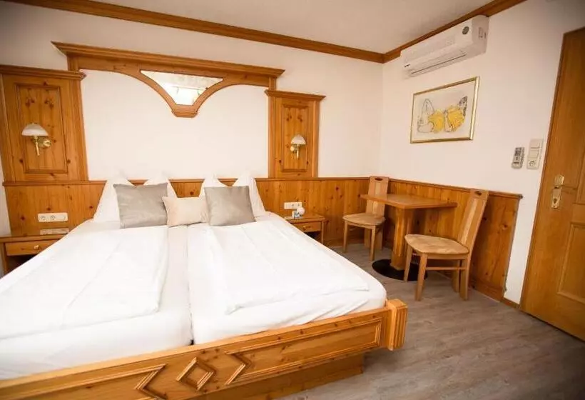 Deluxe-huone, Pension Knoll