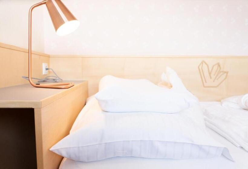 اتاق استاندارد یک نفره, Biyou Ecoquatier In Den Bergen