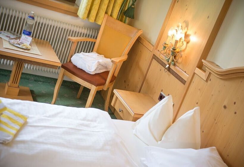Номер Стандарт, Familien  & Vitalhotel Auenhof