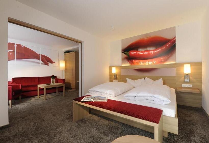Suite with lake view, Geniesserhotel Alpin Gmbh