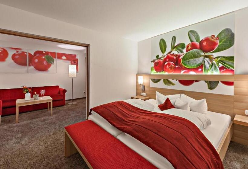 Suite with lake view, Geniesserhotel Alpin Gmbh