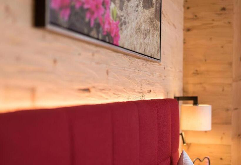 سوییت جونیور, Augarten