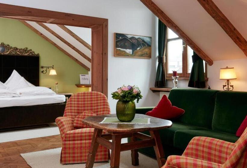 ジュニアスイート, Das Bergschlössl   Very Special