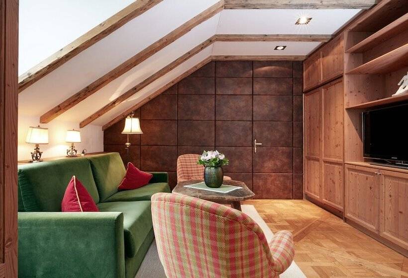 ジュニアスイート, Das Bergschlössl   Very Special