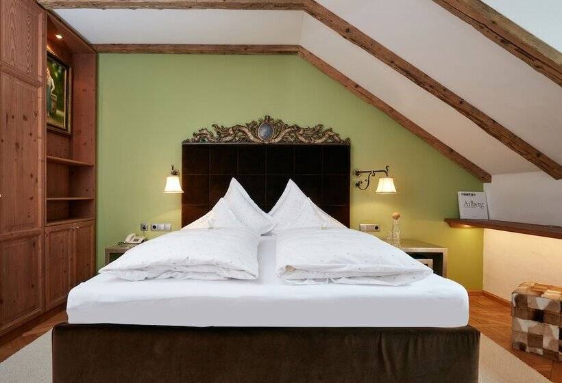 ジュニアスイート, Das Bergschlössl   Very Special