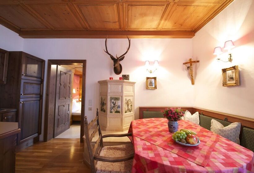 スイート, Das Bergschlössl   Very Special