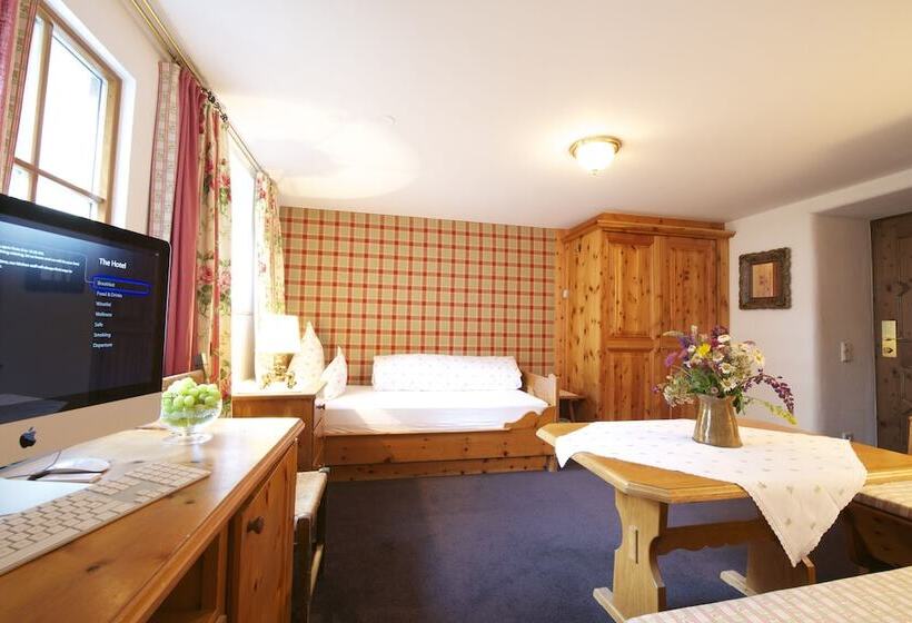 バスルーム共有のシングルスタンダード, Das Bergschlössl   Very Special