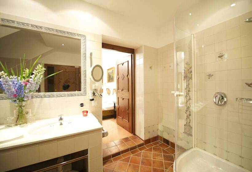 スイート, Das Bergschlössl   Very Special