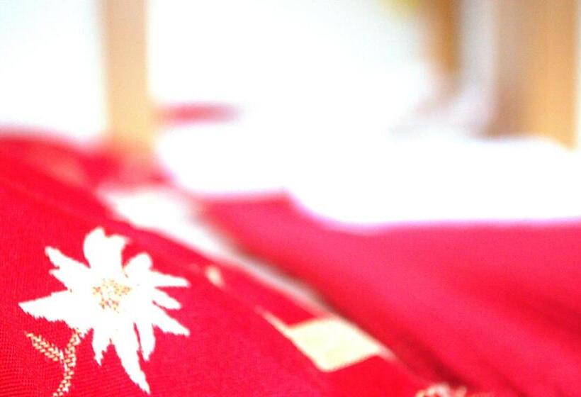 غرفة عائلية, Haus Susanne