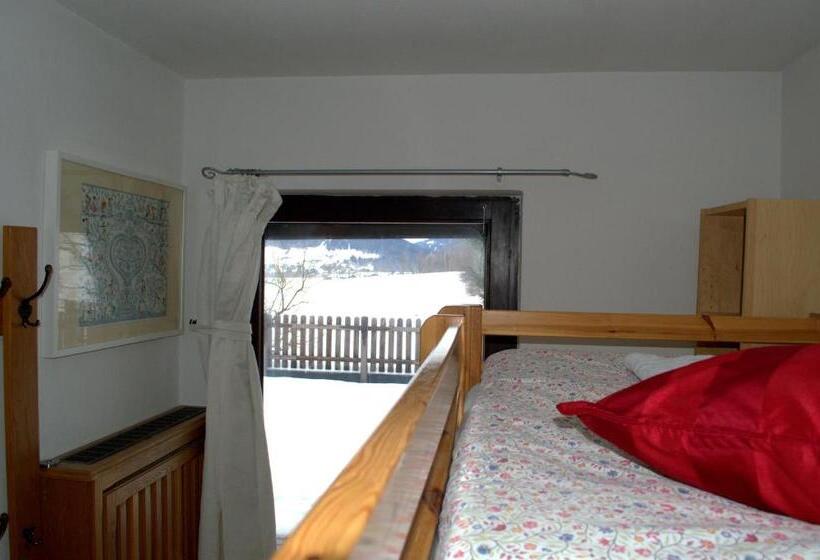 غرفة عائلية, Haus Susanne