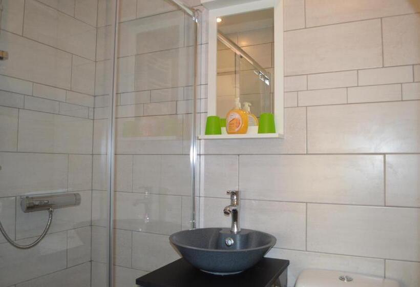 غرفة عائلية, Haus Susanne