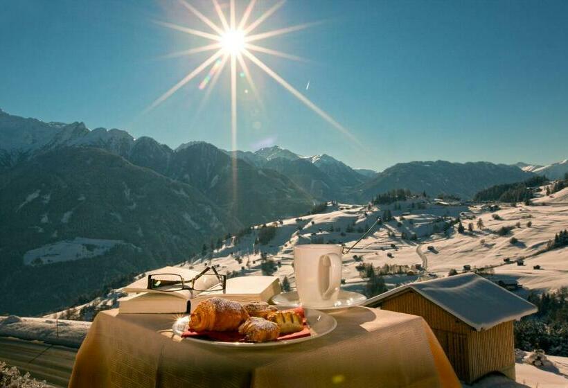 اتاق استاندارد, Lukas