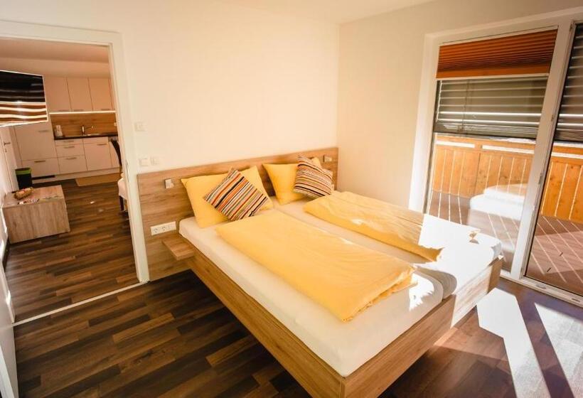 شقة غرفة نوم واحدة مزودة بشُرفة, Matschner