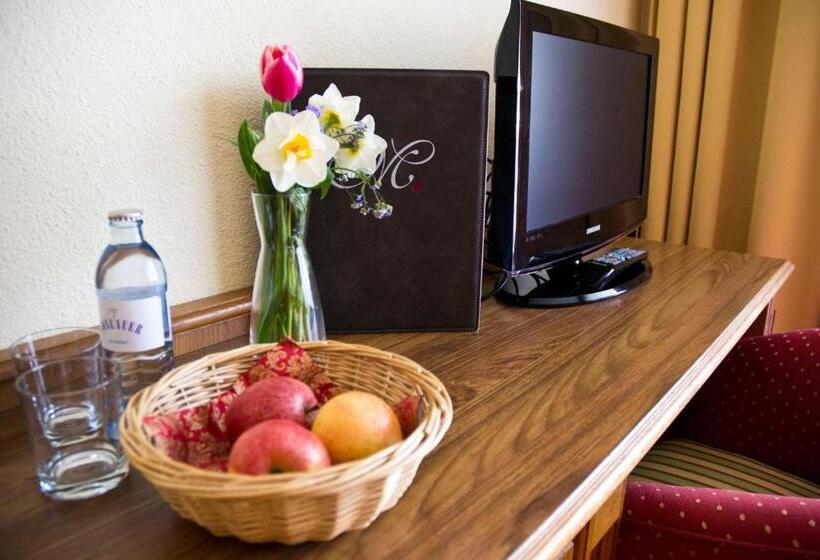 جناح عائلي, Matschner