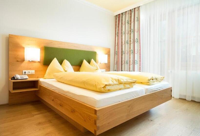 جناح عائلي, Matschner