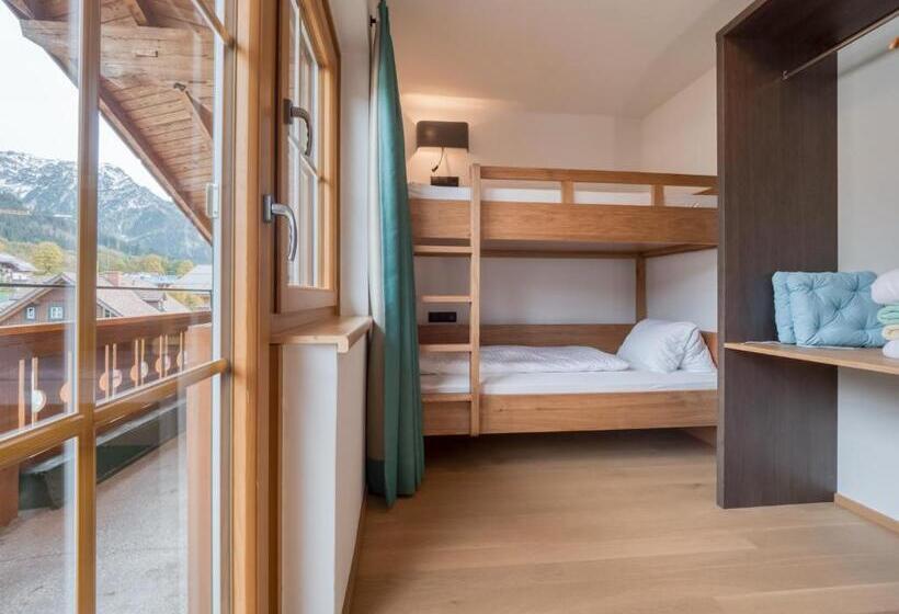 غرفة عائلية, Matschner