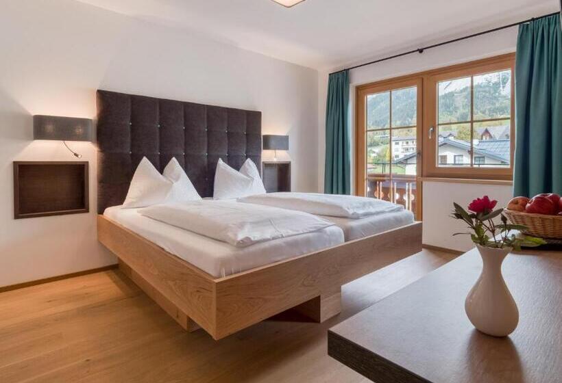 غرفة عائلية, Matschner