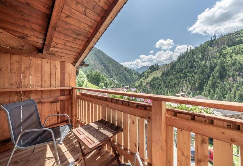 חדר סטנדרט עם מרפסת, Der Ortnerhof   Hotel & Reiterhof