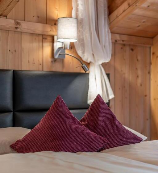 Номер Стандарт с Балконом, Der Ortnerhof   Hotel & Reiterhof
