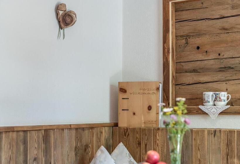 דירת חדר, Der Ortnerhof   Hotel & Reiterhof