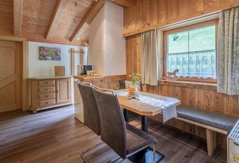 חדר משפחתי נוף להרים, Der Ortnerhof   Hotel & Reiterhof