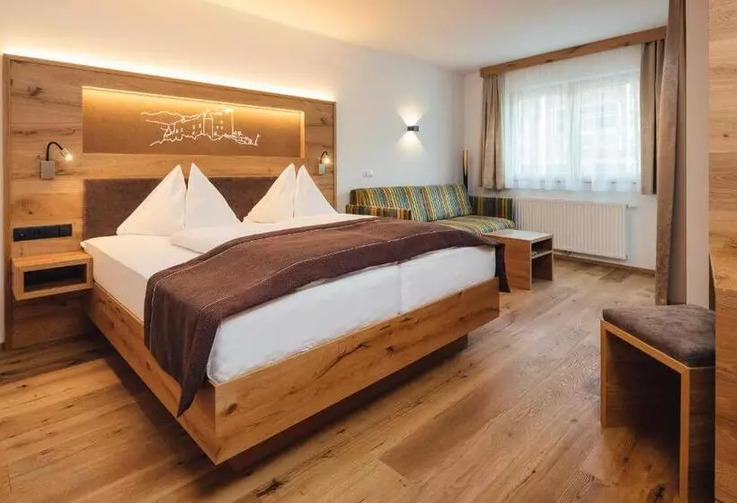 Habitació Deluxe, Post