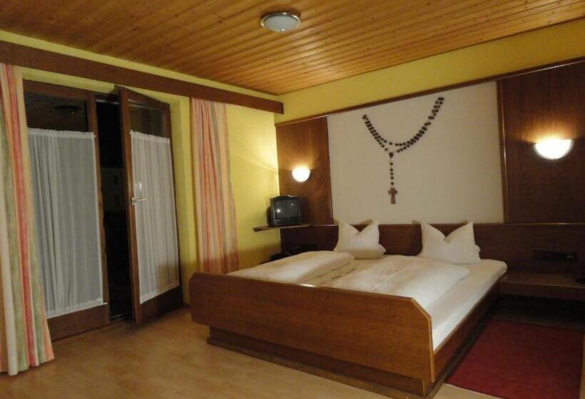 标准间, Restaurant Kröll