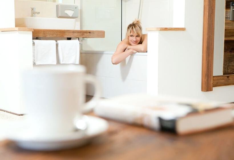 חדר קומפורט יחיד, Saliter Hof