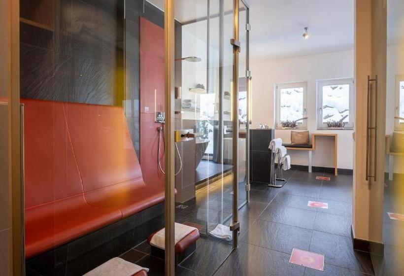 جناح, Residenz Hochalm   Ski In   Ski Out