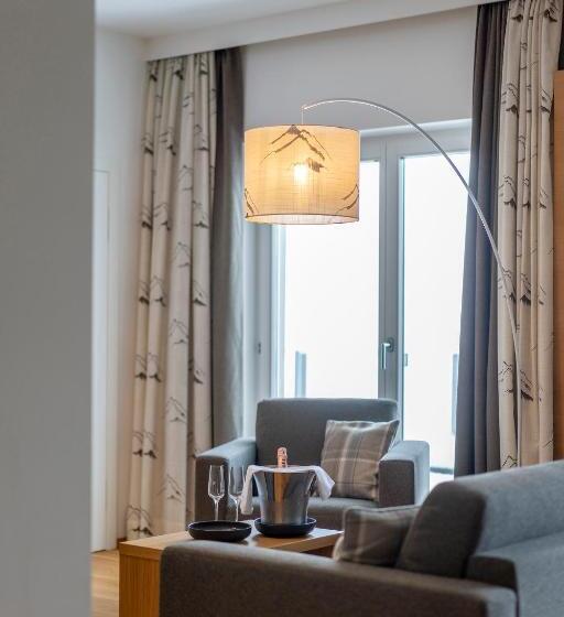 جناح, Residenz Hochalm   Ski In   Ski Out