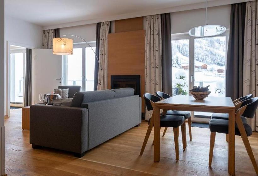 جناح, Residenz Hochalm   Ski In   Ski Out