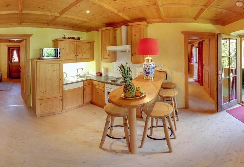 آپارتمان 2 خوابه با بالکن, Serviced Apartments Villa Licht