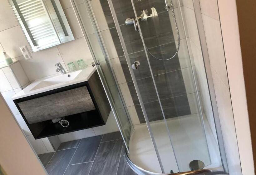 1 Bedroom Apartment Lake View, Bauernhof Landhaus Hofer