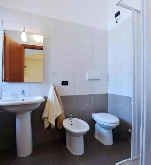 اتاق استاندارد چهار تخته, B&b Casa Augello