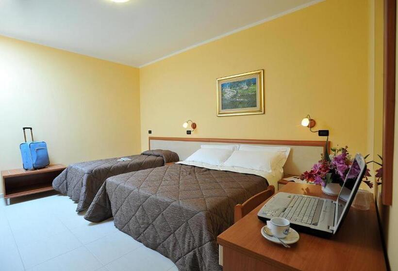 Quarto Triplo Estandar, B&b Casa Augello