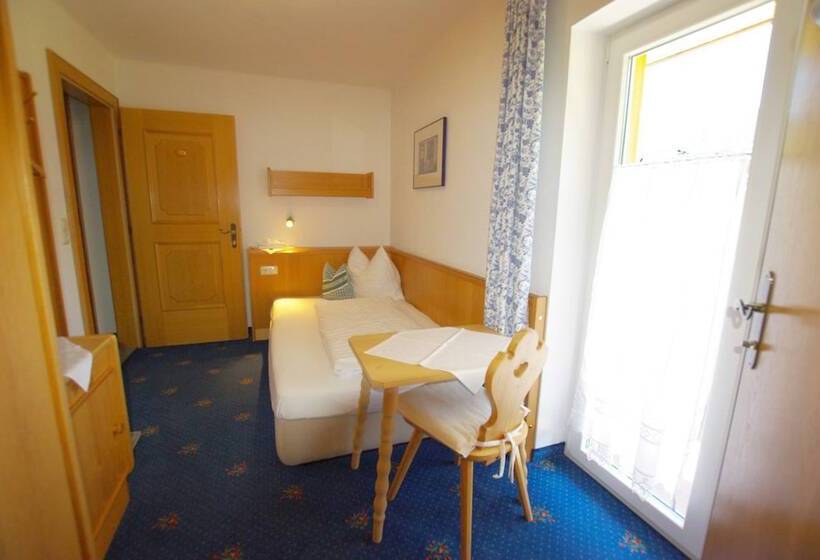 חדר סטנדרט יחיד, Pension Heike