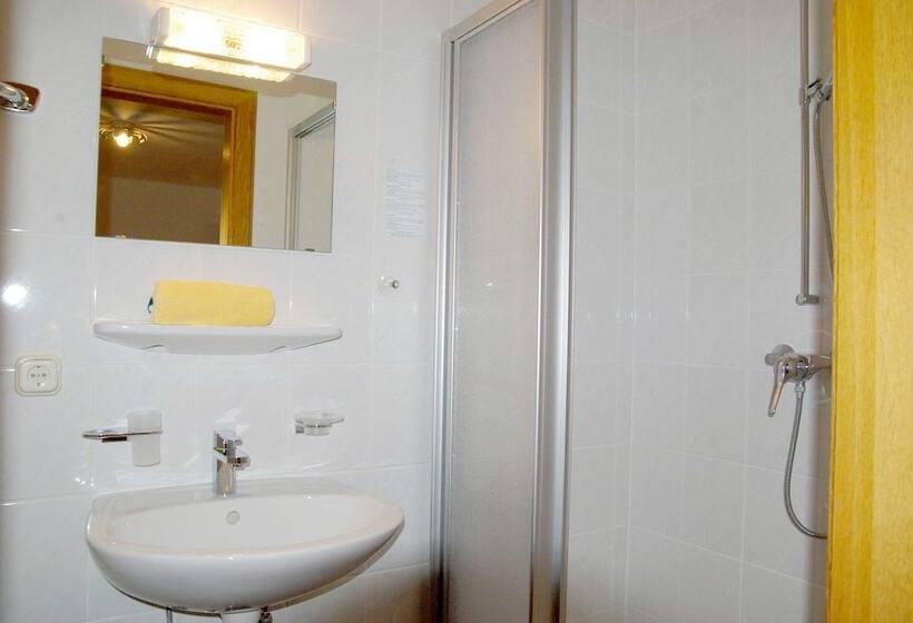 חדר סטנדרט יחיד, Pension Heike