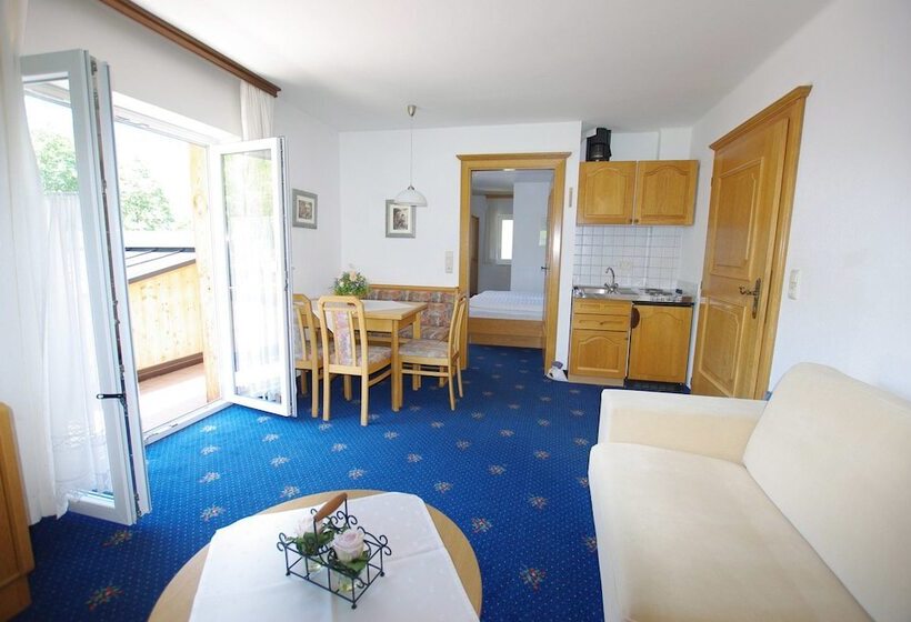 דירת חדר, Pension Heike