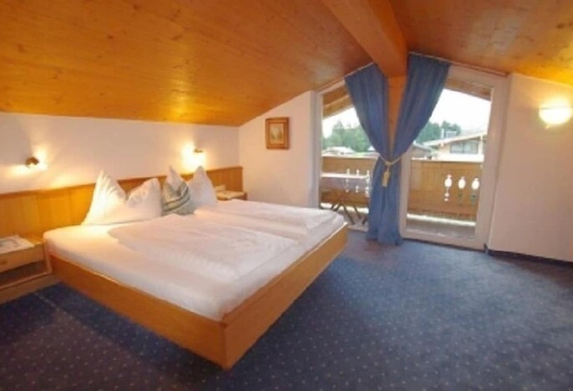 דירת חדר, Pension Heike