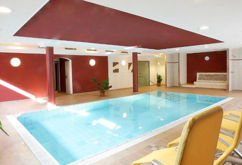 חדר סטנדרט יחיד, Wieser