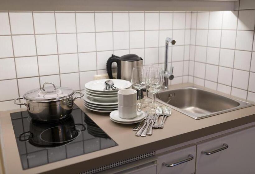 1ベッドルームアパートメント, Crystls Apart