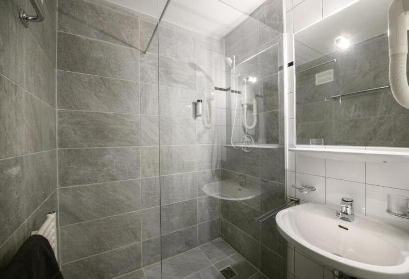 1ベッドルームアパートメント, Crystls Apart