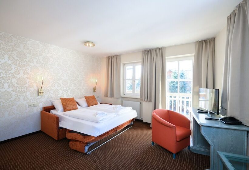 2ベッドルームアパートメント, Crystls Apart