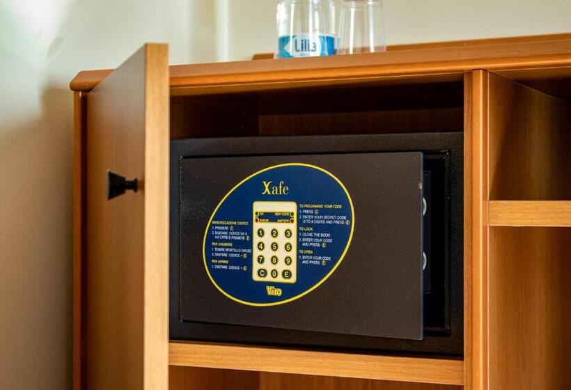 스탠다드 룸, Alpi