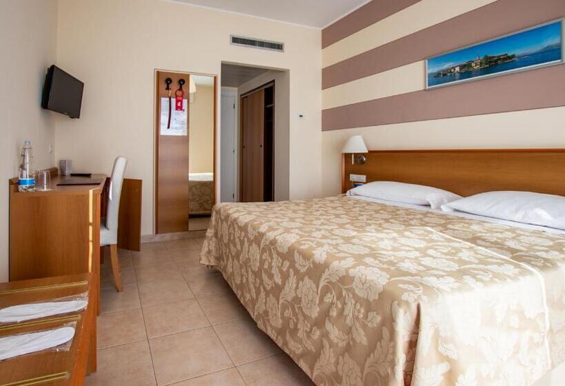 스탠다드 룸, Alpi